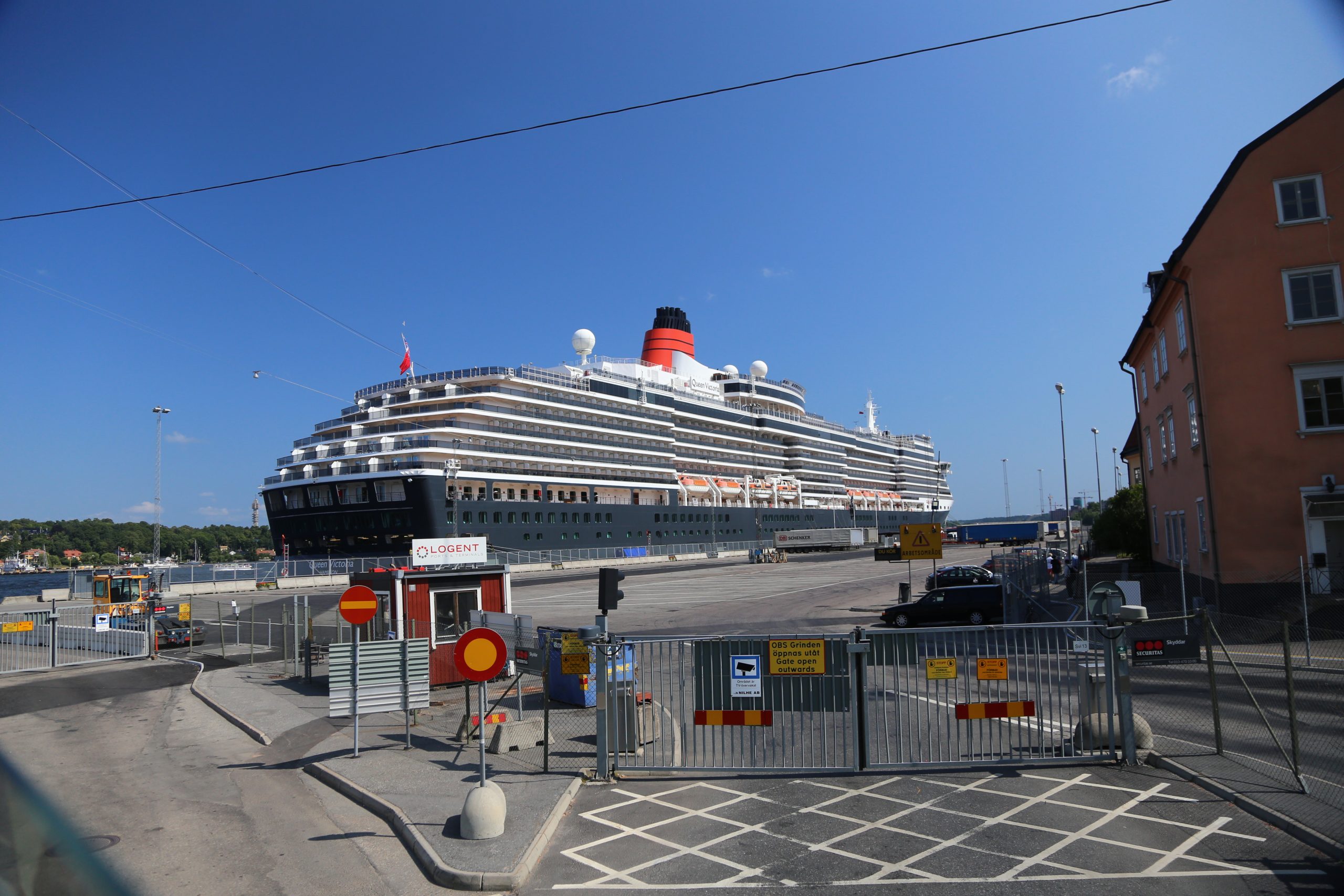 Cruise Ship Queen Victoria embarking in Stockholm