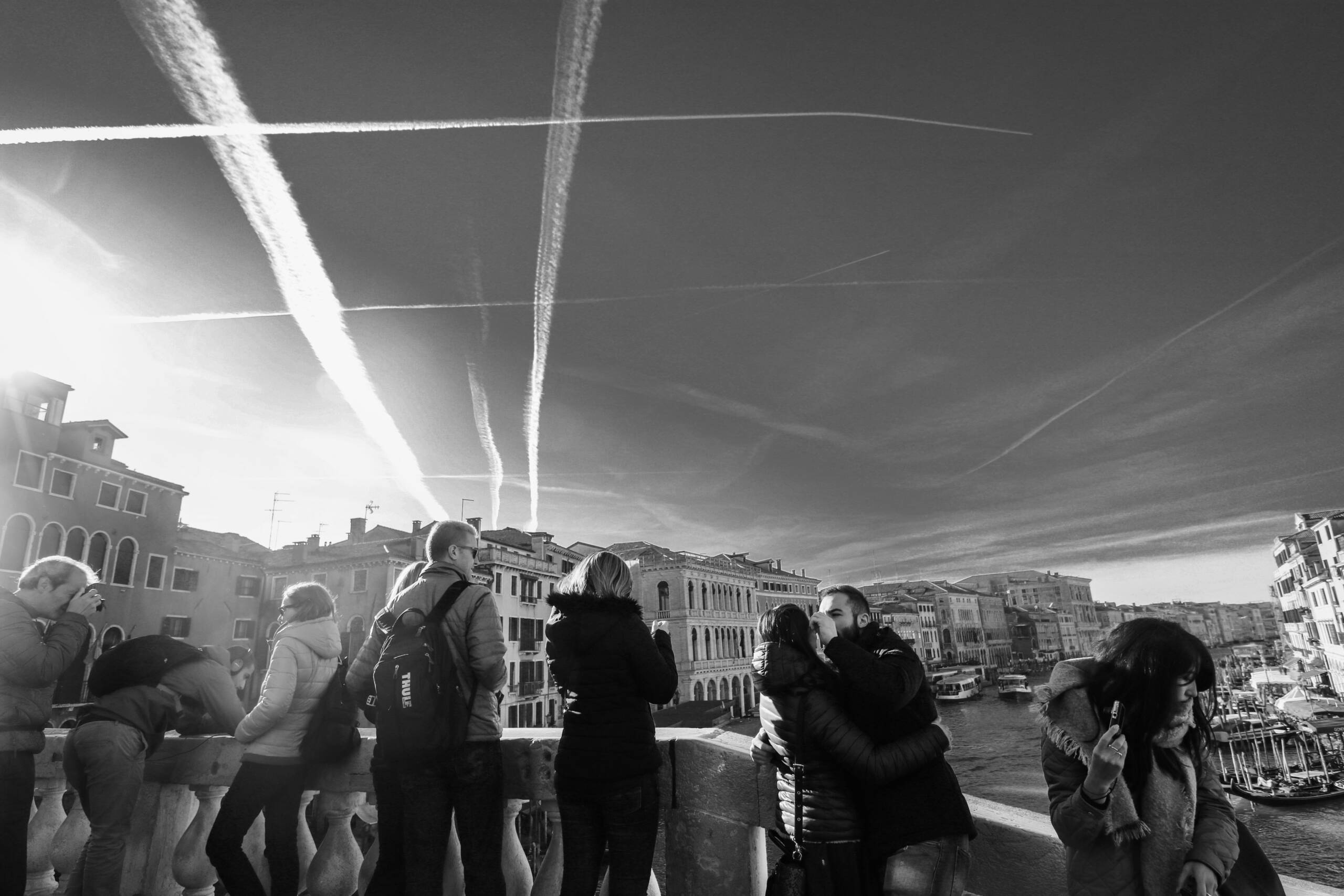 Venice Through the Lens: Capturing Timeless Moments on the Rialto Bridge