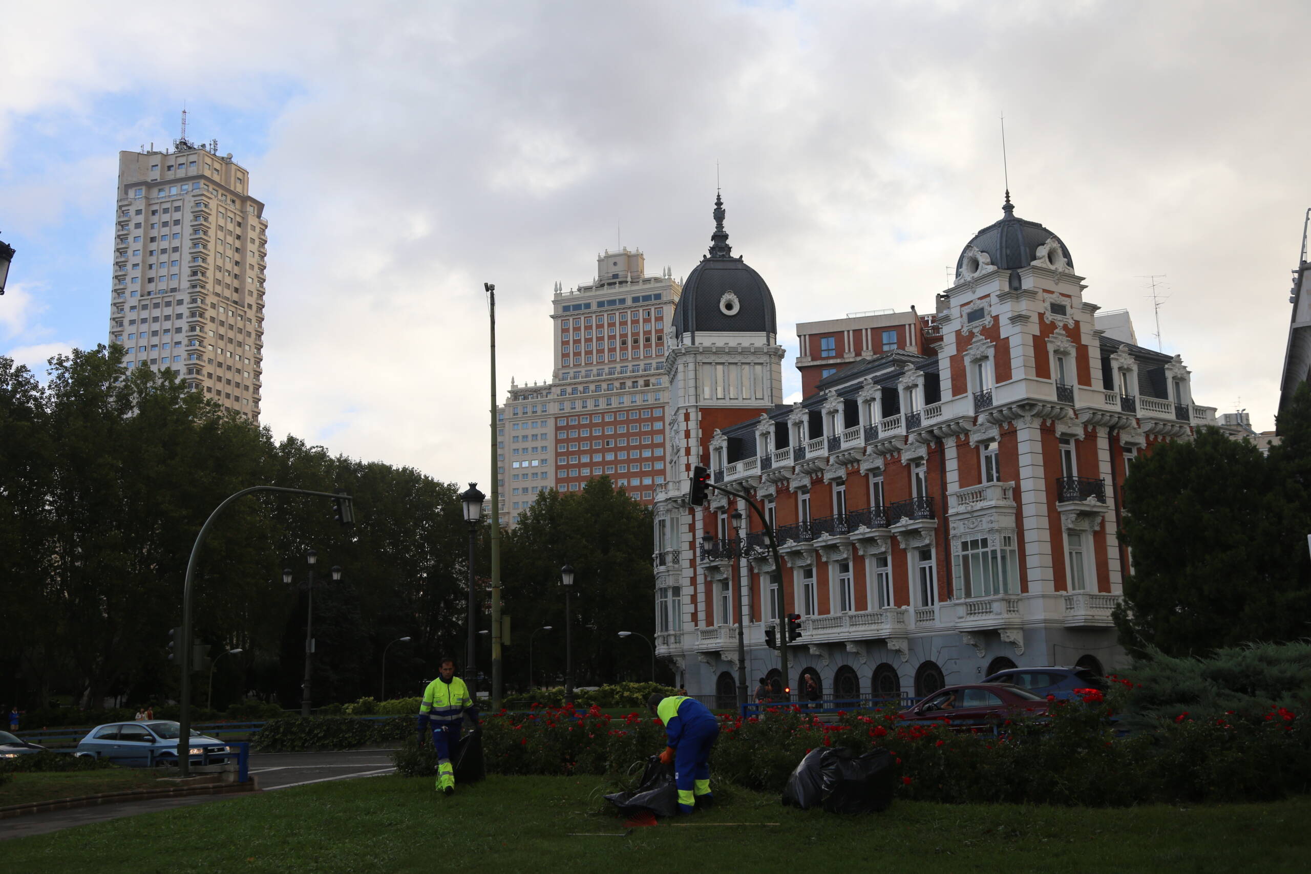 Where Madrid Refuses to Choose a Century