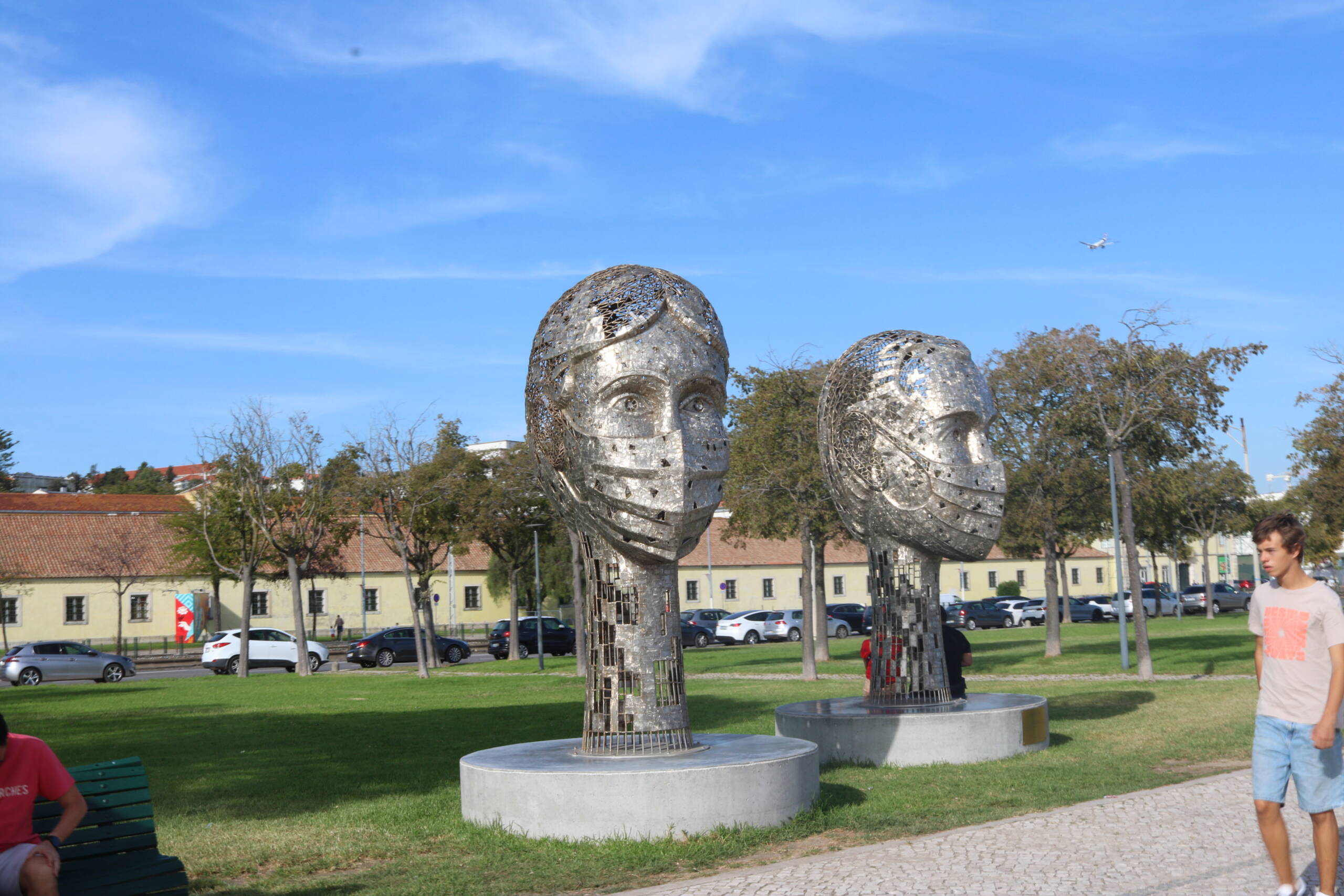 Faces of Steel in Lisbon’s Open Air