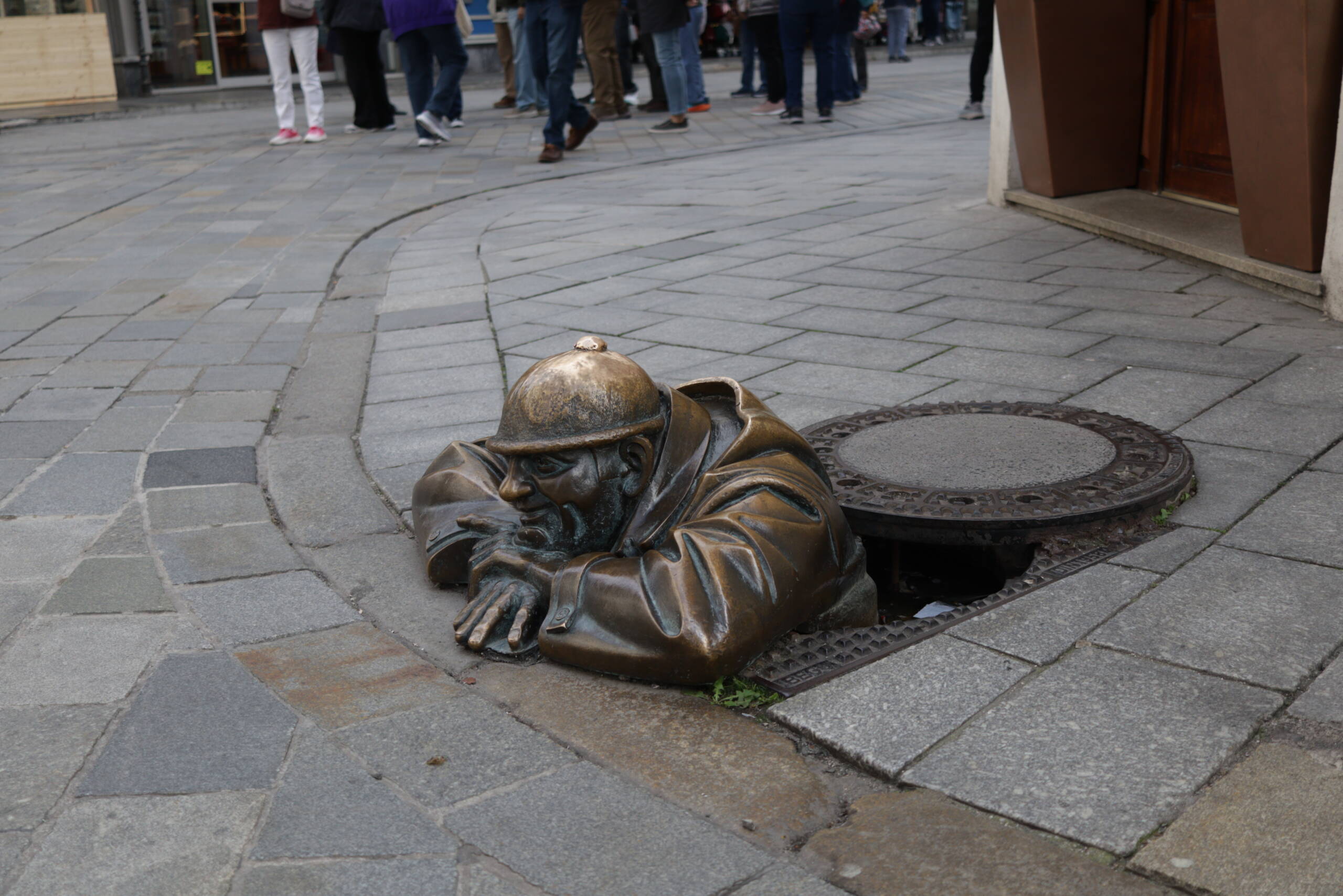 Gimmicks Over Depth: When Cities Rely on Quirky Statues