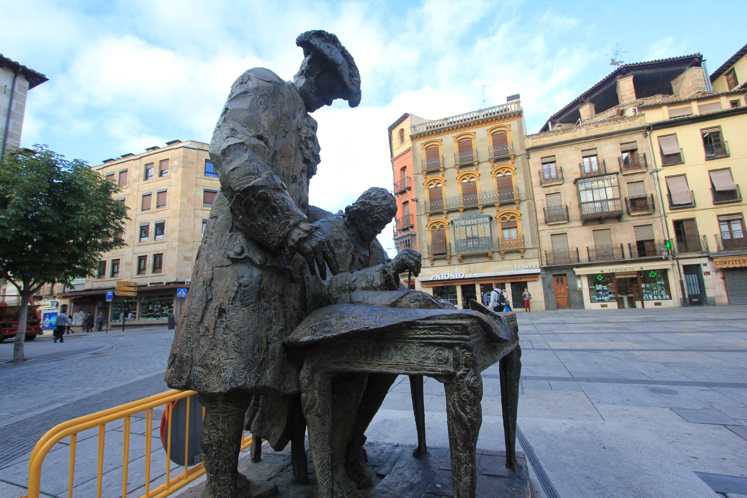 The Weight of a Document, Salamanca’s Statue and Today’s Spain