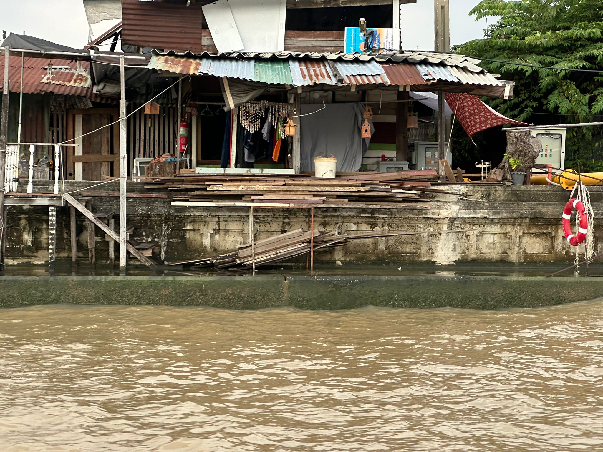 Bangkok, Hot and Humid and All That Comes With It