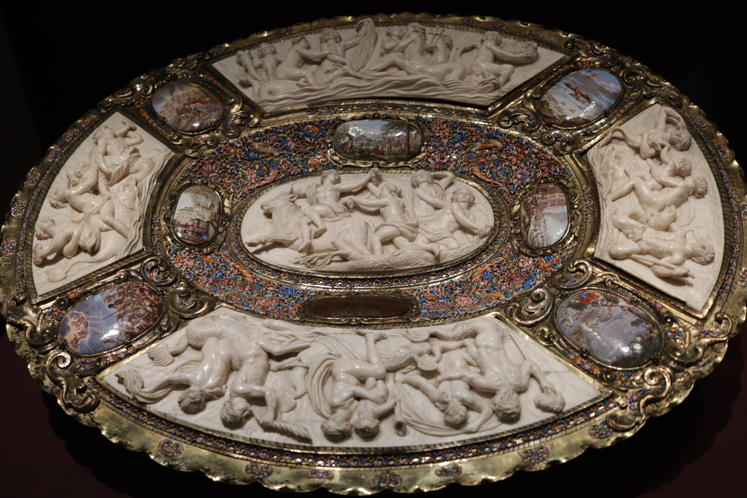 An Ivory and Enamel Tazza in Kunsthistorisches Museum Wien