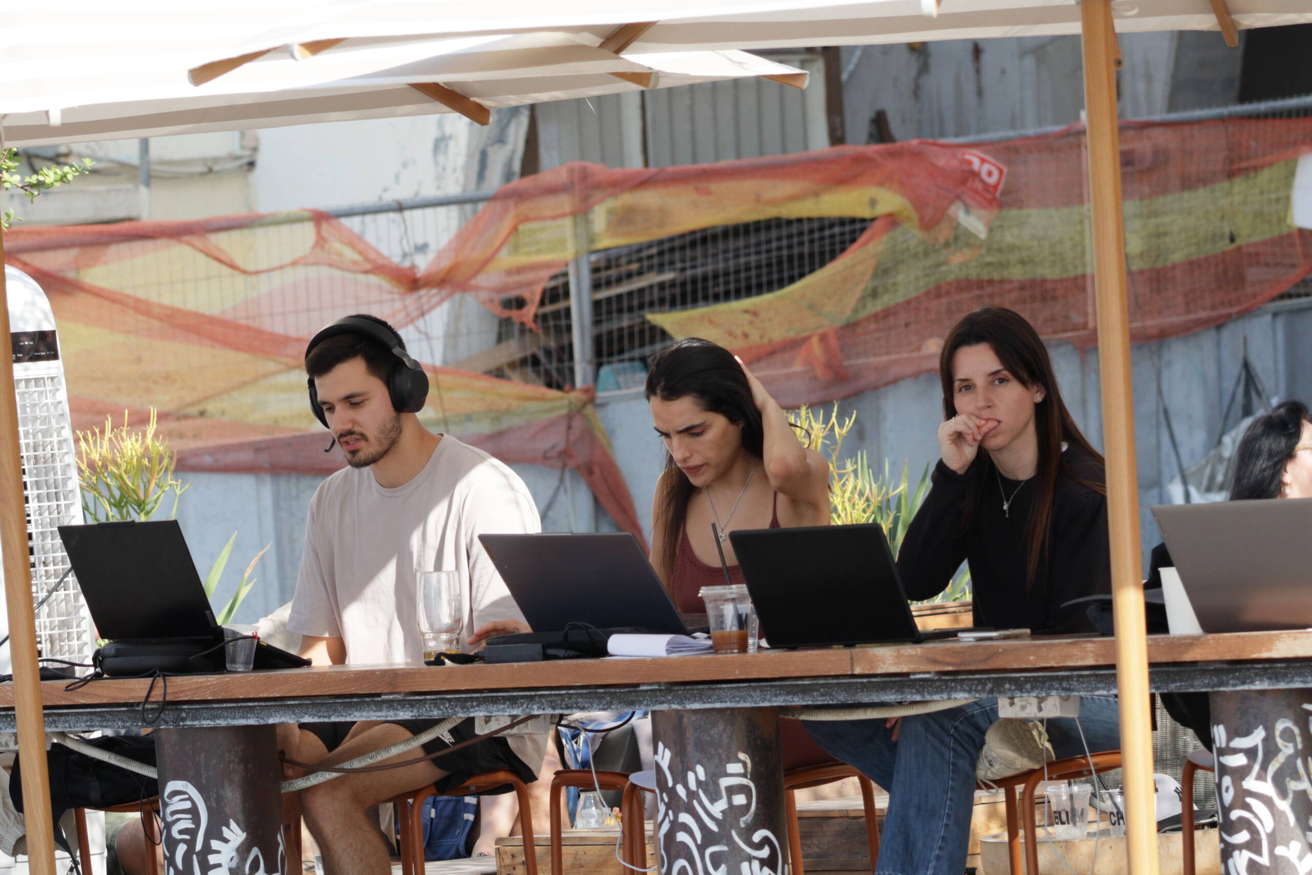 For digital nomads with wanderlust