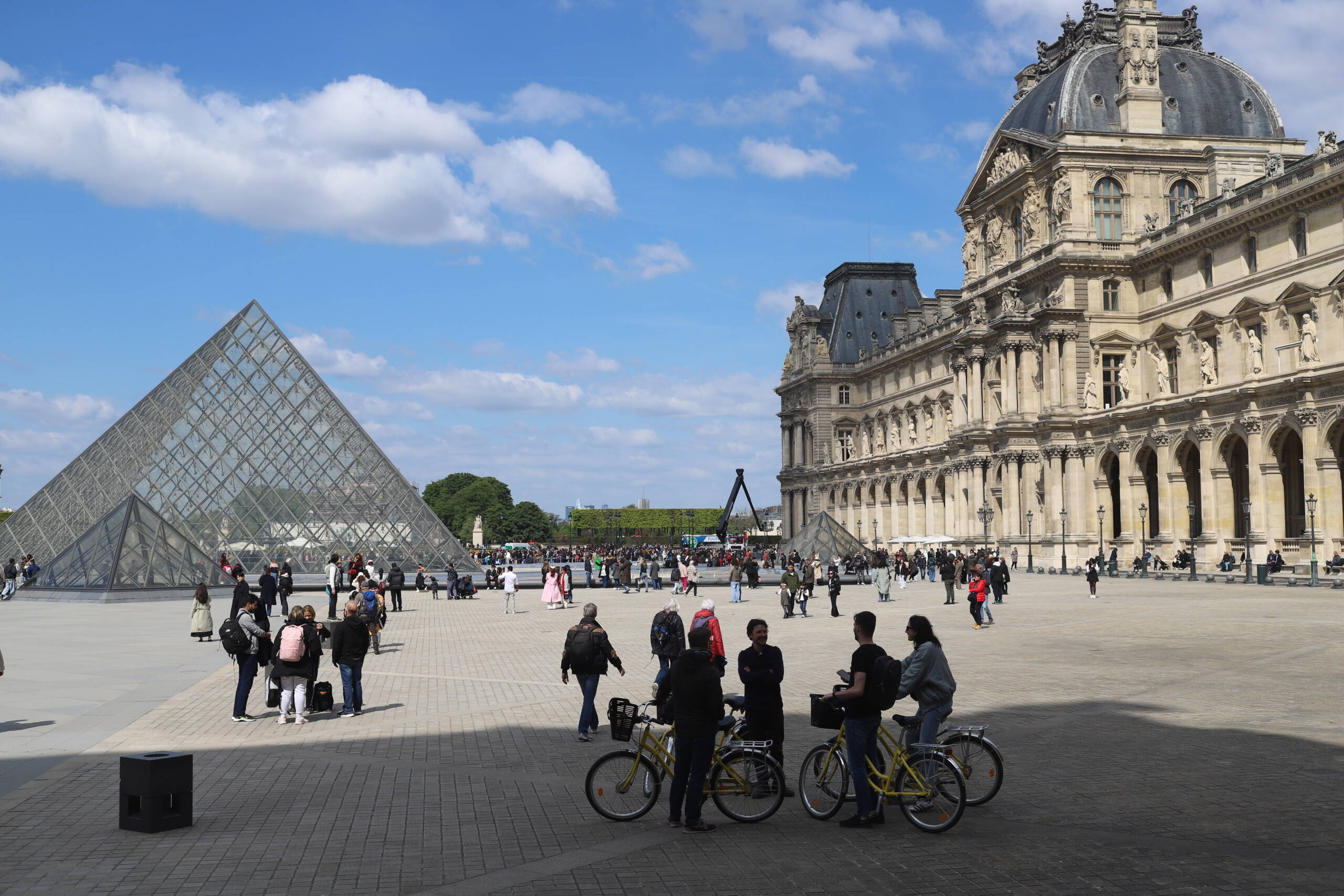 Louvre Robbery Reverberations: A New Era of Museum Security Anxiety