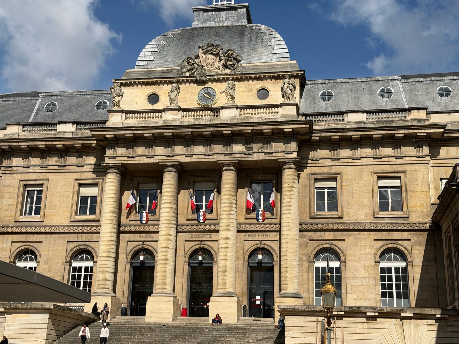 Palais de Justice, Paris: The Courthouse on the Island Where the City Began