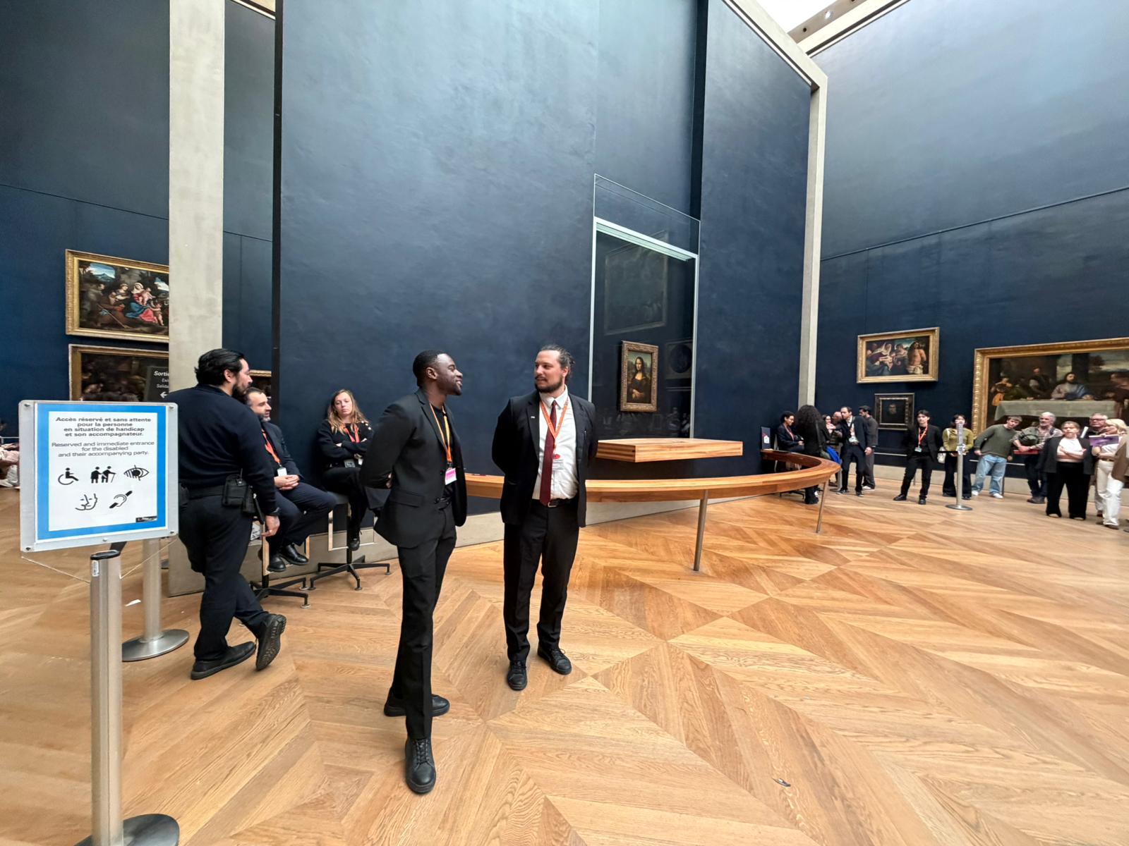 The Mona Lisa Queue Is Everything Wrong With How We Visit Museums